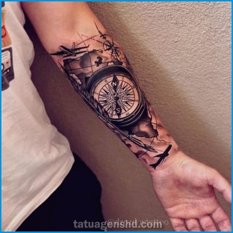 Tatuagem de Viagem: Como Registrar Suas Aventuras na Pele