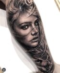 Tatuagens femininas realistas: arte em alto nível