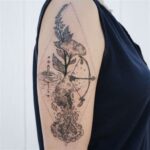 Tatuagens inspiradas na natureza: símbolos de conexão e proteção