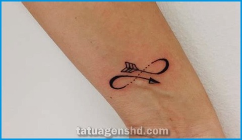 Tatuagens pequenas e discretas para ocasiões especiais: descubra as melhores opções